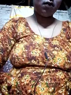 Snapshot of Liza0103 chatting on 1, 11, 2025 Liza0103 online show from 1, 11, 2025