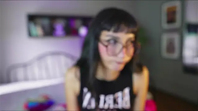 Meganpeach  online show from 27, 11, 2025