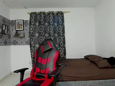 Snapshot of son_hades1 chatting on 9, 11, 2025 son hades1 online show from 9, 11, 2025