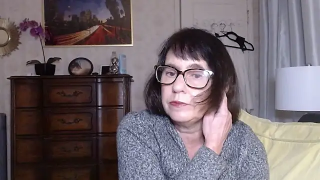 Snapshot of BigbustedBrenda chatting on 21, 11, 2025 BigbustedBrenda online show from 21, 11, 2025