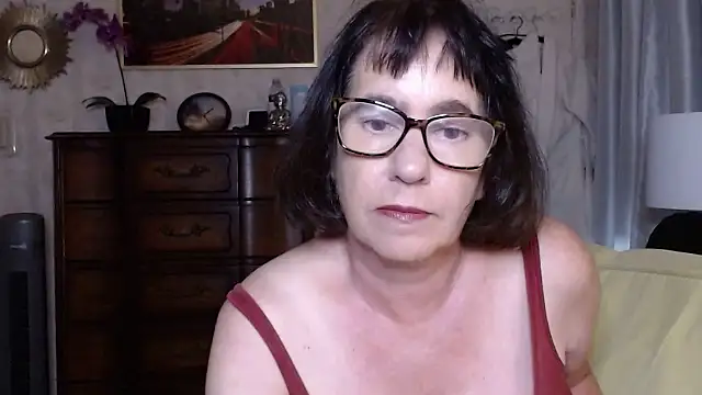 Snapshot of BigbustedBrenda chatting on 26, 11, 2025 BigbustedBrenda online show from 26, 11, 2025