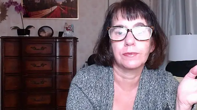 Snapshot of BigbustedBrenda chatting on 2, 12, 2025 BigbustedBrenda online show from 2, 12, 2025