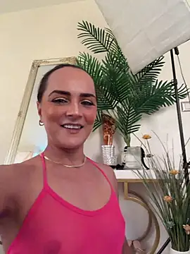 Snapshot of SiennaRosse chatting on 20, 6, 2026 SiennaRosse online show from 20, 6, 2026