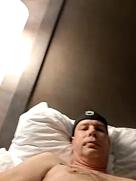 Snapshot of coupleinhotel chatting on 8, 11, 2025 coupleinhotel online show from 8, 11, 2025