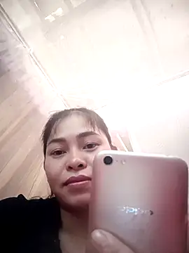 Snapshot of Bamboo-niee123 chatting on 28, 10, 2025 Bamboo-niee123 online show from 28, 10, 2025