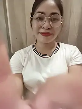 Snapshot of Bamboo-niee123 chatting on 21, 5, 2026 Bamboo-niee123 online show from 21, 5, 2026
