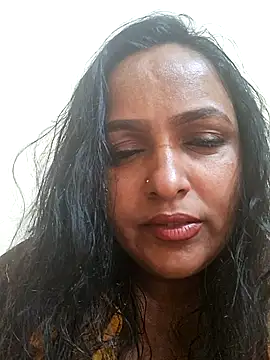 Snapshot of milkyycowww chatting on 29, 10, 2025 milkyycowww online show from 29, 10, 2025