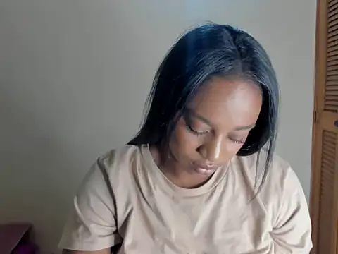 Snapshot of _Chaina chatting on 14, 12, 2025 Chaina online show from 14, 12, 2025