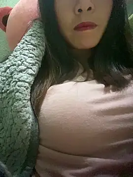 Elysia-007 online show from 19, 12, 2025