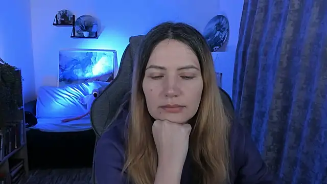 Snapshot of AleksaLaurent chatting on 21, 12, 2025 AleksaLaurent online show from 21, 12, 2025