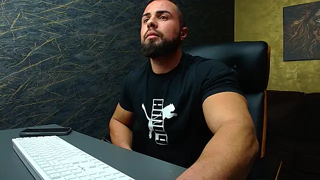 HayesWood online show from 12, 11, 2025