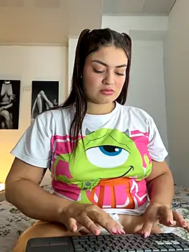 Itskari  online show from 12, 11, 2025