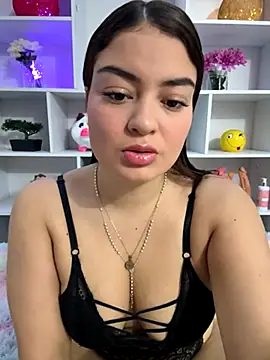 Itskari  online show from 2, 12, 2025