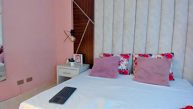 Arianaa Gray online show from 9, 1, 2026