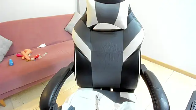 Julietta01 online show from 8, 11, 2025