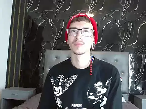 Snapshot of RyanOwenss chatting on 29, 10, 2025 RyanOwenss online show from 29, 10, 2025