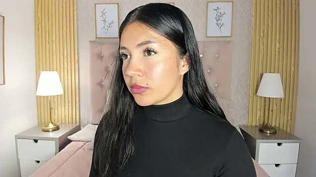 Snapshot of KamyGlam chatting on 8, 6, 2026 KamyGlam online show from 8, 6, 2026