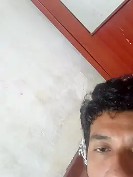 Snapshot of Illi08 chatting on 28, 10, 2025 Illi08 online show from 28, 10, 2025