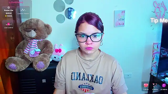 Emma boo online show from 27, 3, 2026