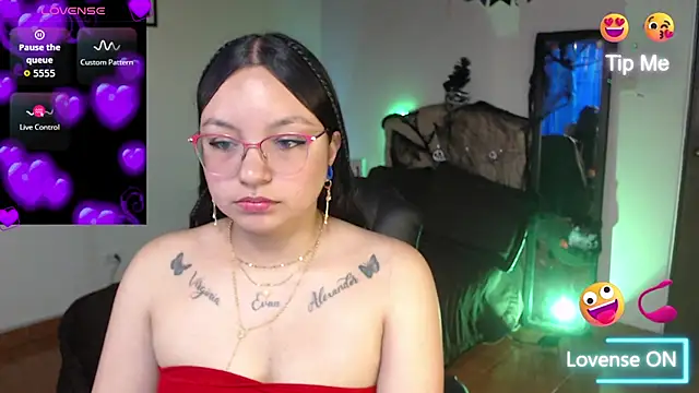 Snapshot of _anne_hot21 chatting on 4, 11, 2025 anne hot21 online show from 4, 11, 2025