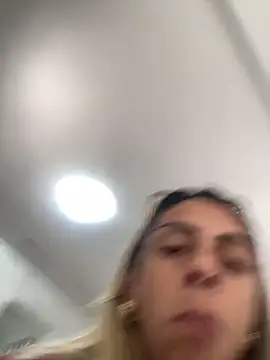 sabrinaneves online show from 16, 4, 2026