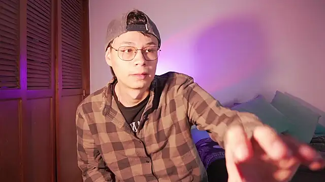 estmonnn online show from 13, 5, 2026