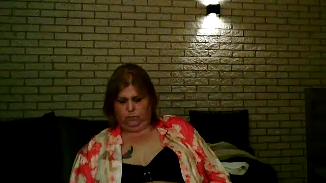 Sylviastar46 online show from 4, 4, 2026