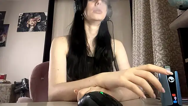 Snapshot of AnGallo chatting on 2, 11, 2025 AnGallo online show from 2, 11, 2025