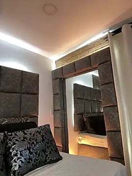 Snapshot of BrigitteVons chatting on 12, 3, 2026 BrigitteVons online show from 12, 3, 2026