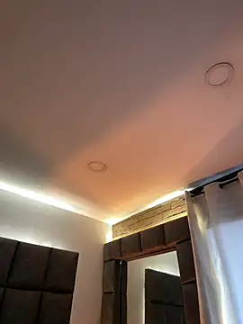 Snapshot of BrigitteVons chatting on 12, 4, 2026 BrigitteVons online show from 12, 4, 2026