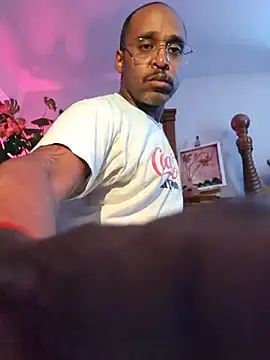 TraddyZaddy online show from 25, 6, 2026