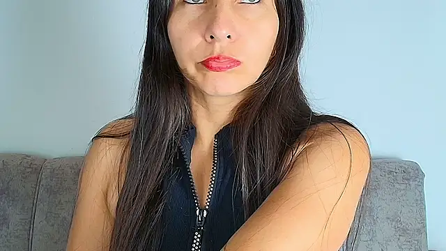 alana pink95 online show from 11, 11, 2025