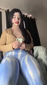 Snapshot of cowgirllyx chatting on 9, 11, 2025 cowgirllyx online show from 9, 11, 2025