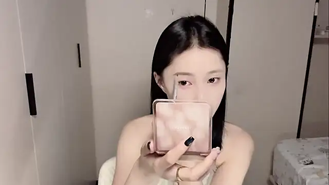 Snapshot of yuyu-33 chatting on 20, 5, 2026 yuyu-33 online show from 20, 5, 2026