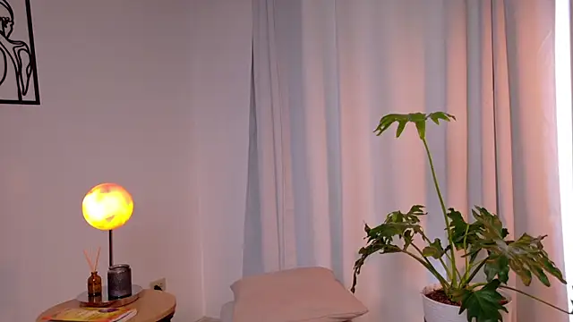SeleneNova online show from 16, 7, 2026