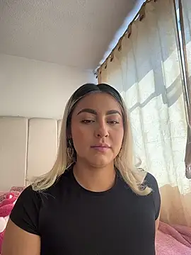 Elina Hills online show from 4, 3, 2026