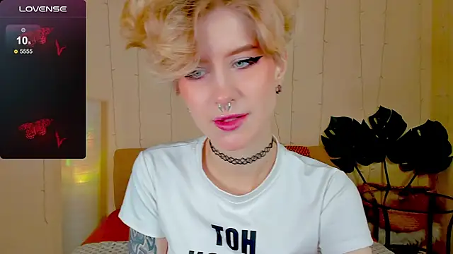 Angel Julles online show from 8, 11, 2025