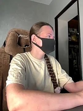 ZlatoslavaLo online show from 19, 11, 2025