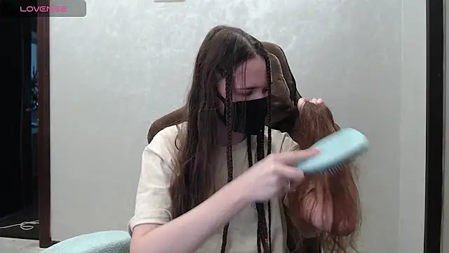 ZlatoslavaLo online show from 4, 12, 2025