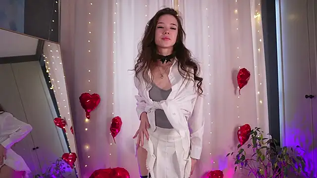 tinyanie online show from 15, 2, 2026