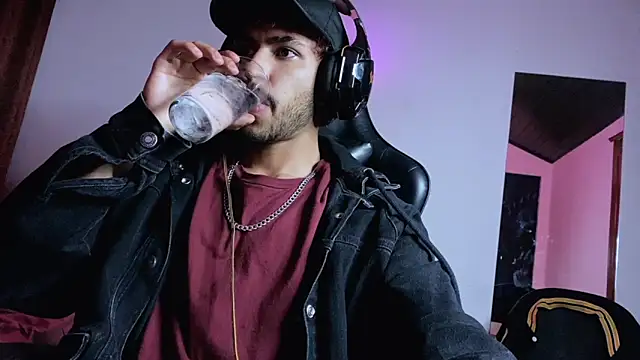 3v1l online show from 8, 11, 2025