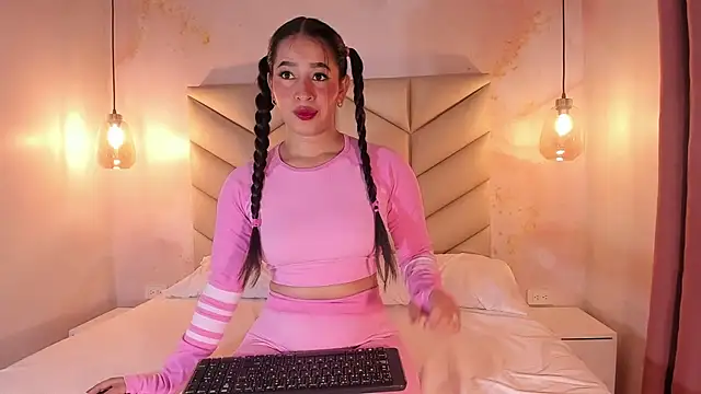 Staarhot online show from 22, 2, 2026