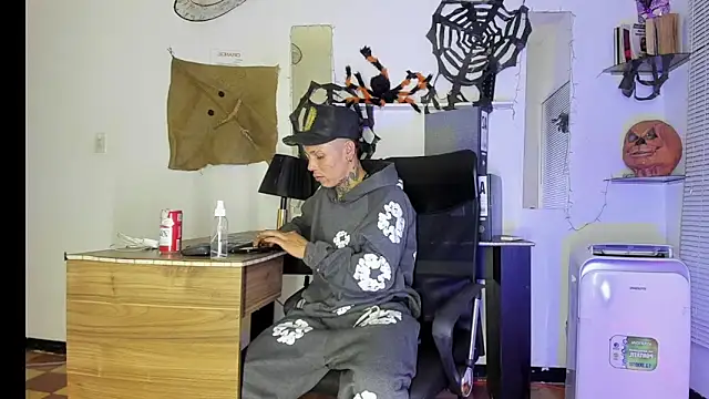 Snapshot of xxxTerrysxxx chatting on 31, 10, 2025 xxxTerrysxxx online show from 31, 10, 2025