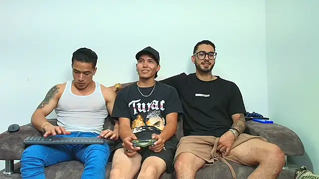 thebadboys05 online show from 19, 11, 2025