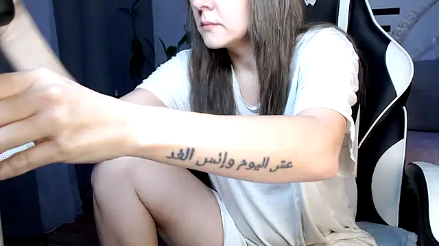 Snapshot of Touch_me_Taste_it chatting on 13, 11, 2025 Touch me Taste it online show from 13, 11, 2025