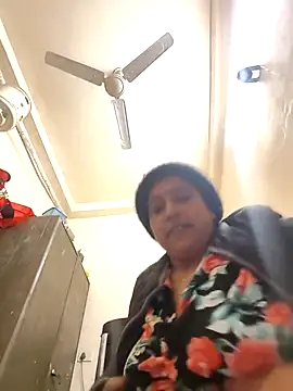 Hot-Sana2 online show from 5, 12, 2025