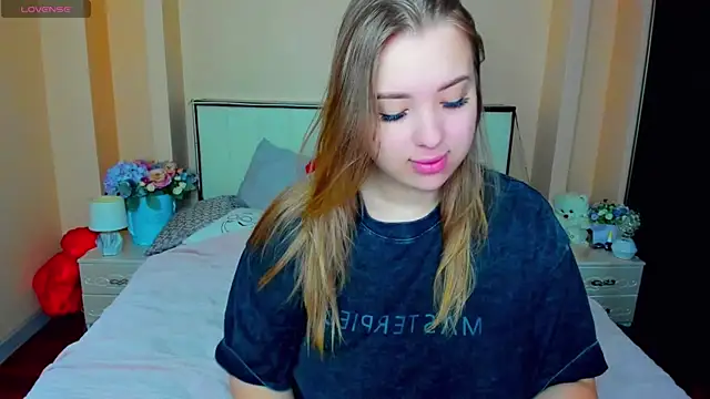 AlexissMmm online show from 8, 11, 2025