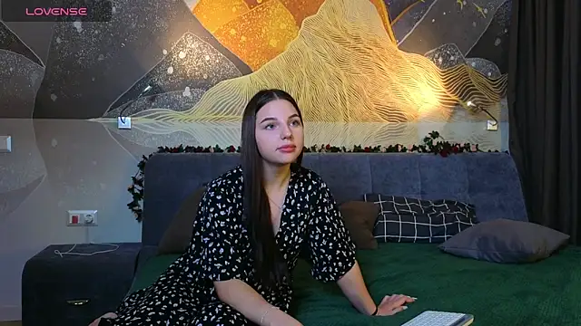 Snapshot of danielacrystal chatting on 11, 11, 2025 danielacrystal online show from 11, 11, 2025