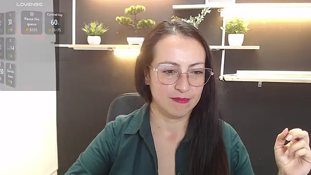 Snapshot of Lauryn_Jones chatting on 23, 4, 2026 Lauryn Jones online show from 23, 4, 2026
