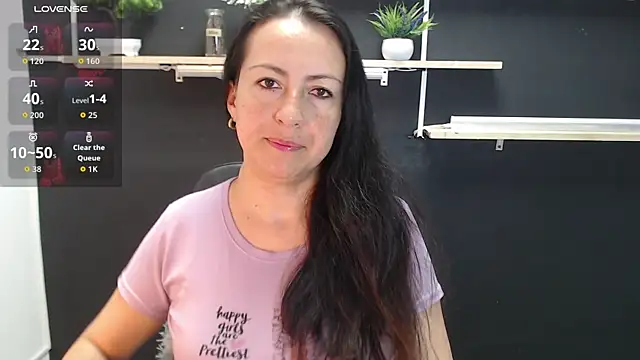 Snapshot of Lauryn_Jones chatting on 20, 5, 2026 Lauryn Jones online show from 20, 5, 2026